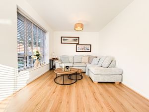 Photo 21- click for photo gallery